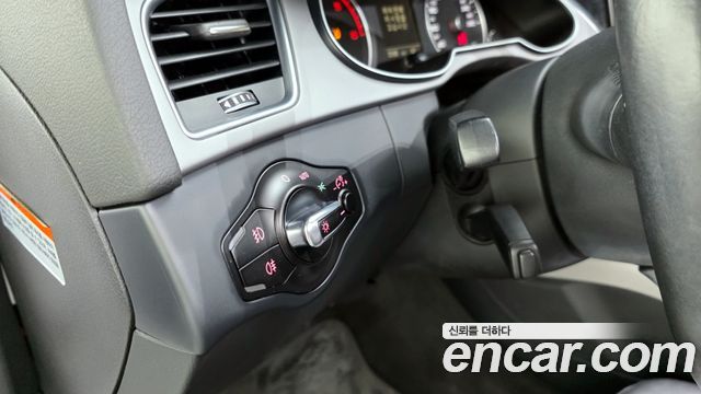 Audi A4 2015 — photo 17