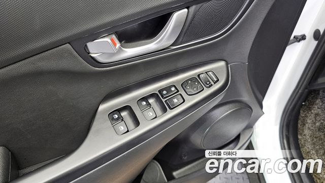 Hyundai Kona 2021 — photo 14