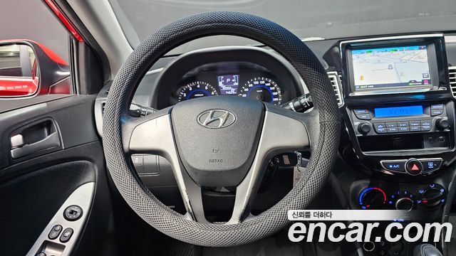 Hyundai Accent 2016 — photo 14