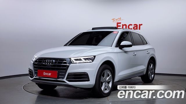 Audi Q5 2020 — photo 1