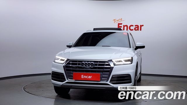 Audi Q5 2020 — photo 3