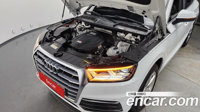 Audi Q5 2020 — photo 6