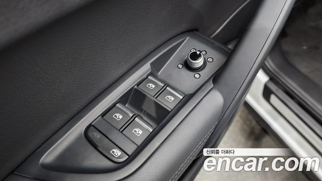 Audi Q5 2020 — photo 12