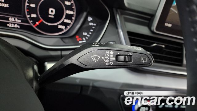 Audi Q5 2020 — photo 14