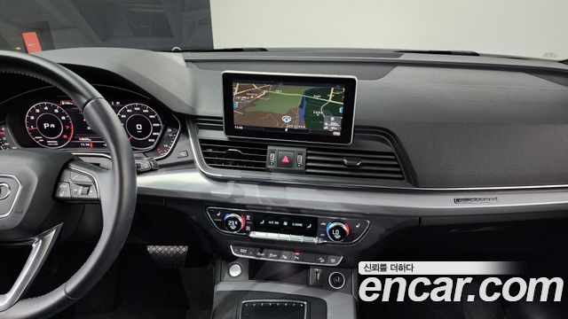 Audi Q5 2020 — photo 16