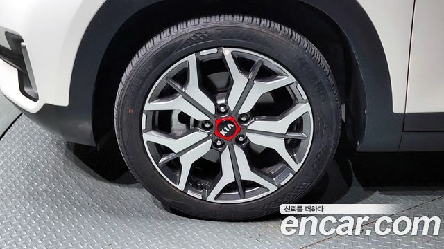 Kia Seltos 2022 — photo 5