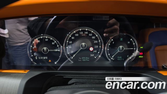 Rolls-Royce Ghost 2021 — photo 8