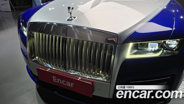 Rolls-Royce Ghost 2021 — photo 19