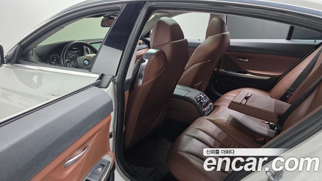 BMW 6-Series 2013 — photo 18