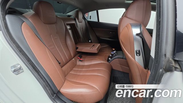 BMW 6-Series 2013 — photo 20