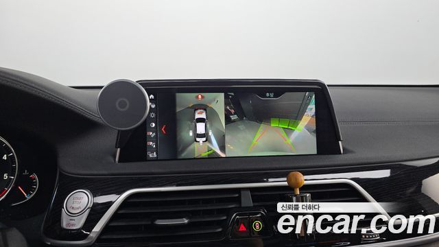 BMW 7-Series 2017 — photo 20