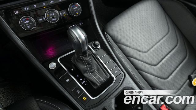 Volkswagen Jetta 2021 — photo 9