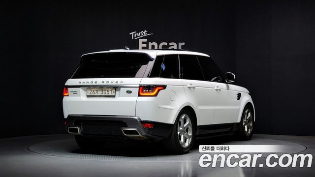 Land Rover Range Rover Sport 2018 — photo 2