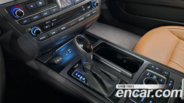 Hyundai Genesis 2016 — photo 9