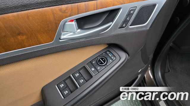 Hyundai Genesis 2016 — photo 13