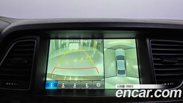 Hyundai Genesis 2016 — photo 17