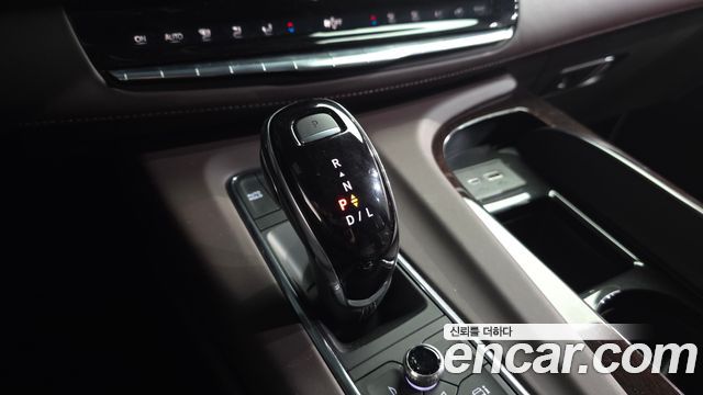 Cadillac Escalade 2023 — photo 9