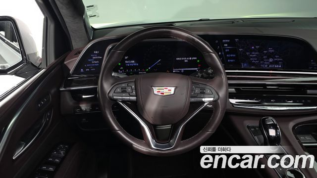 Cadillac Escalade 2023 — photo 13