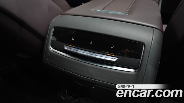 Cadillac Escalade 2023 — photo 19