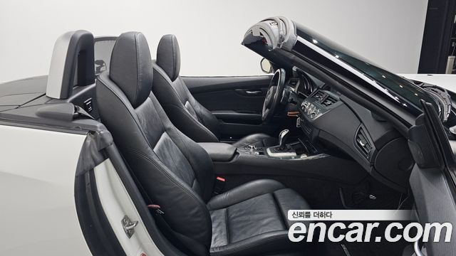 BMW Z4 2012 — photo 11