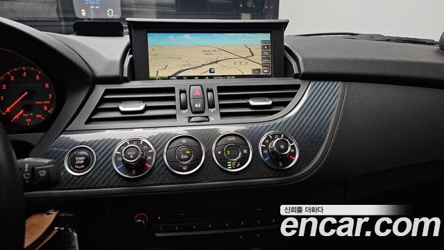 BMW Z4 2012 — photo 13