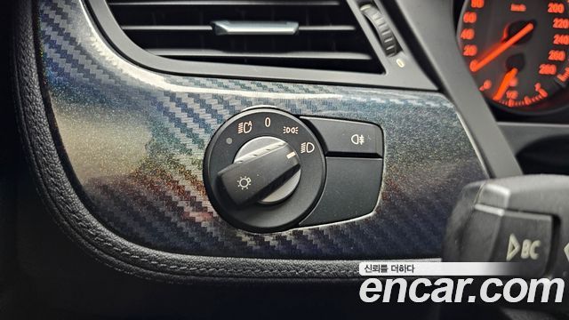 BMW Z4 2012 — photo 16