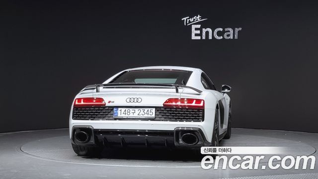 Audi R8 2021 — photo 4