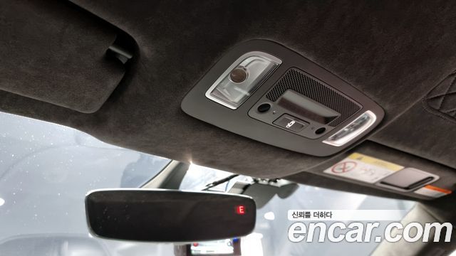 Audi R8 2021 — photo 17