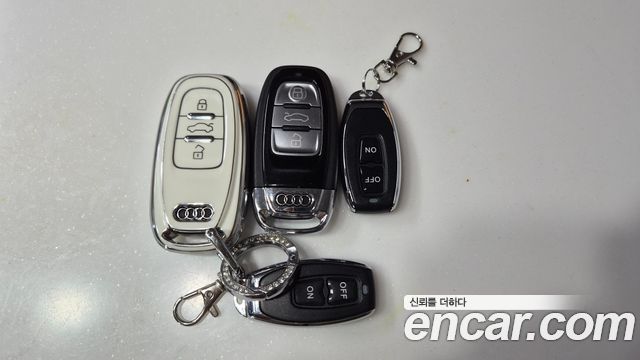 Audi R8 2021 — photo 20