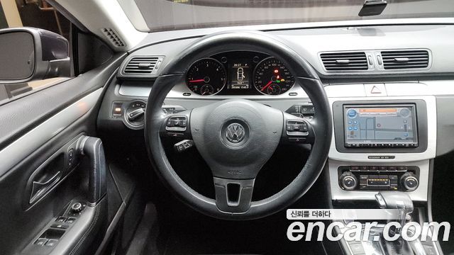 Volkswagen CC 2010 — photo 13
