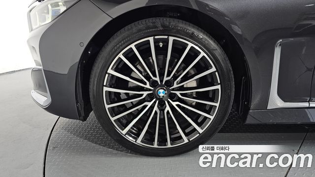 BMW 7-Series 2020 — photo 5