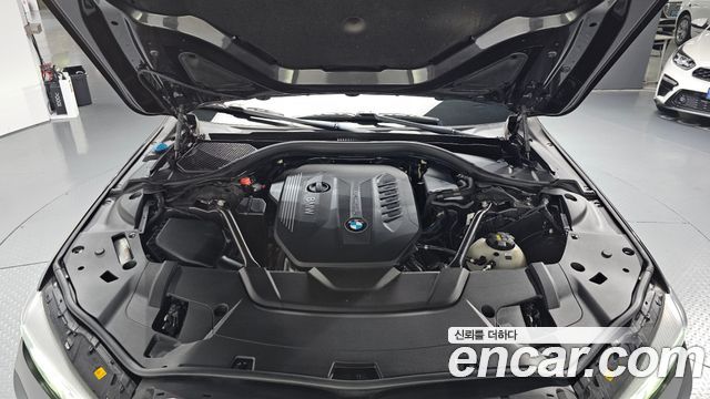 BMW 7-Series 2020 — photo 6