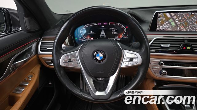 BMW 7-Series 2020 — photo 13