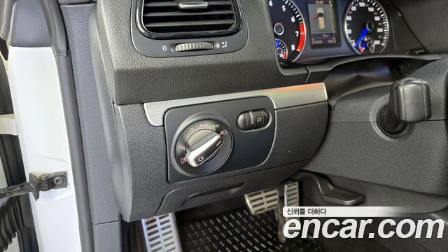 Volkswagen Scirocco 2013 — photo 16