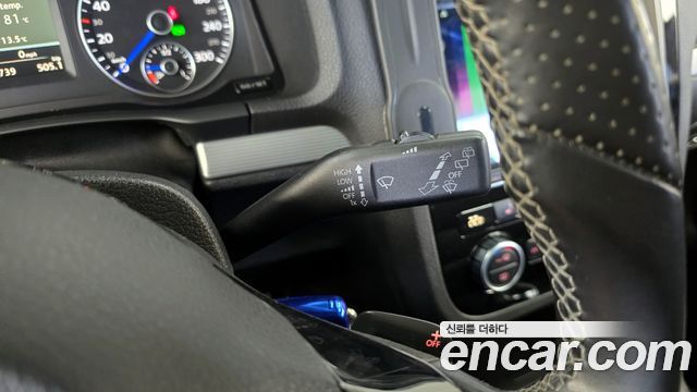 Volkswagen Scirocco 2013 — photo 17