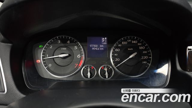 Renault Korea SM5  2012 — photo 8