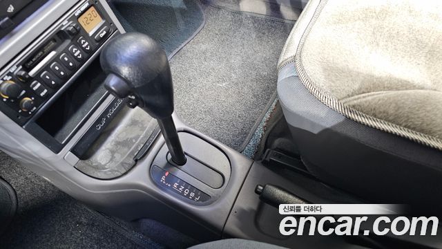 Kia Avella 1995 — photo 9