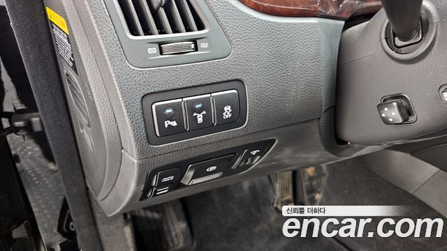 Hyundai Equus 2012 — photo 16