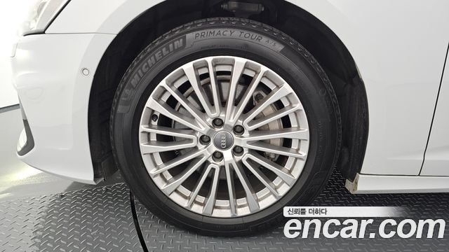 Audi A6 2021 — photo 5
