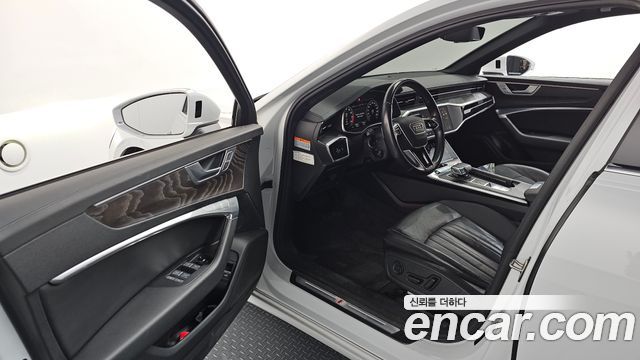 Audi A6 2021 — photo 10