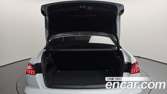 Audi A6 2021 — photo 20