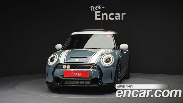 Mini Cooper 2023 — photo 3