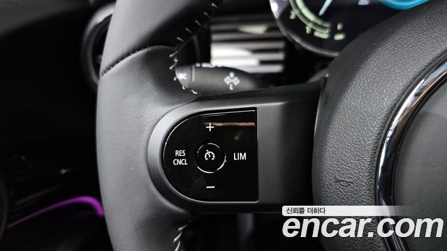 Mini Cooper 2023 — photo 19
