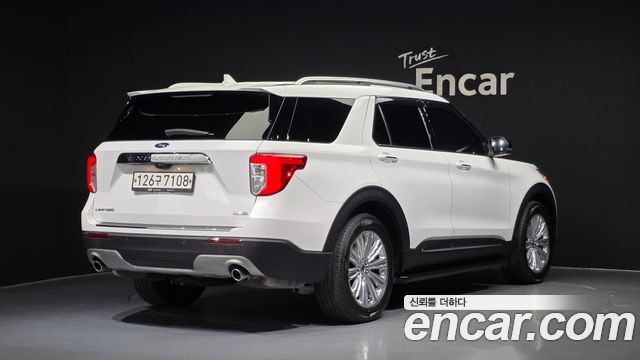 Ford Explorer 2020 — photo 2