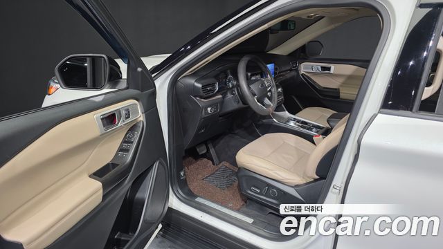 Ford Explorer 2020 — photo 13