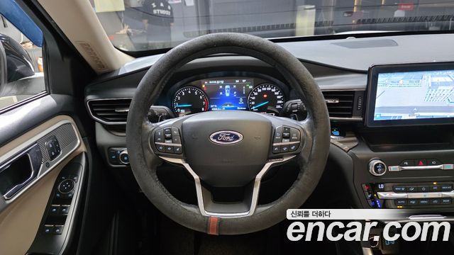 Ford Explorer 2020 — photo 18