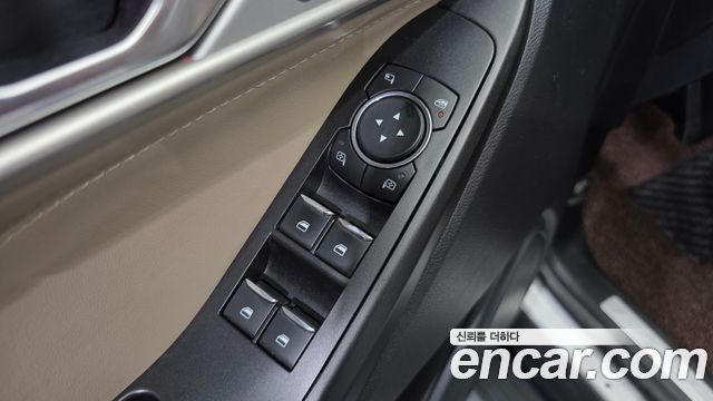 Ford Explorer 2020 — photo 20