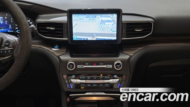 Ford Explorer 2020 — photo 31