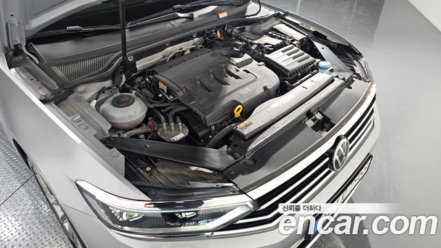 Volkswagen Passat 2021 — photo 6