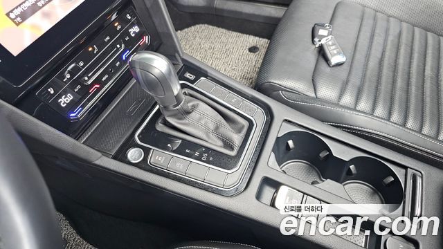 Volkswagen Passat 2021 — photo 9